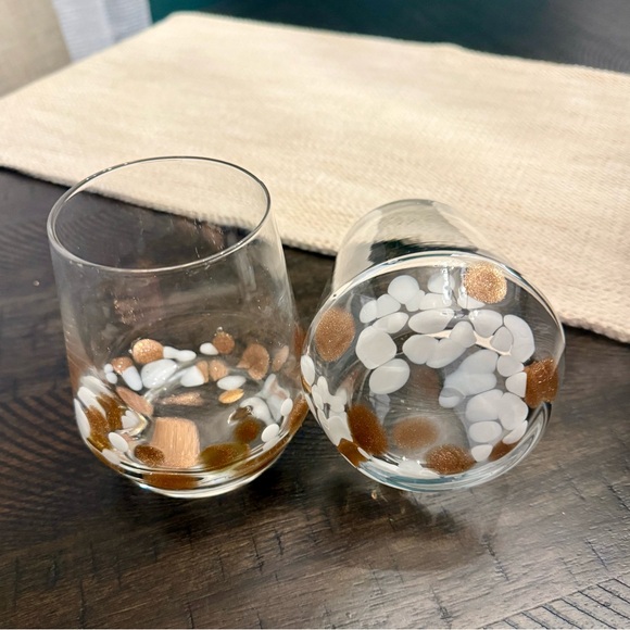 Hand-Blown Dot Stemless Wine Glasses - White & Gold - Picture 2 of 2